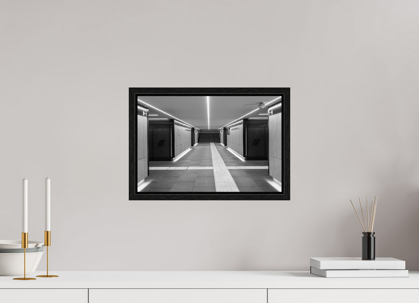15 x 10″, Floater Frame Linear Station