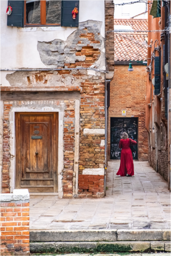 Main image Lady In Red